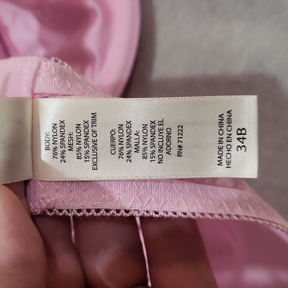 Jessica Simpson Bra - Picture 9 of 10